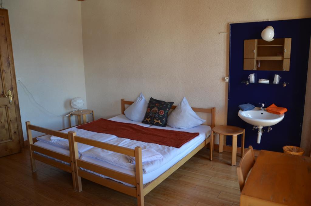 Guesthouse & Hotel Le Cervin Vissoie Bagian luar foto