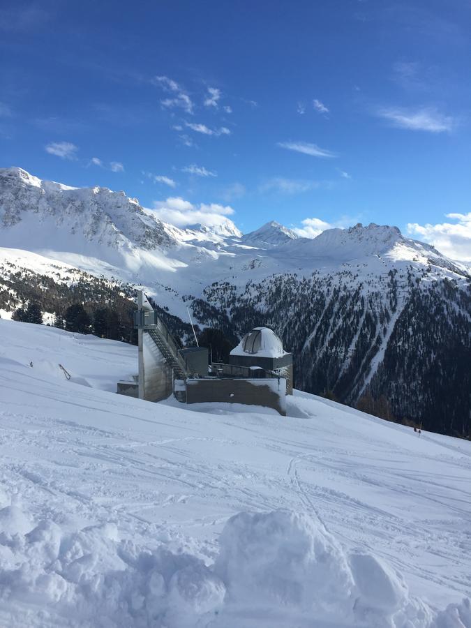 Guesthouse & Hotel Le Cervin Vissoie Bagian luar foto