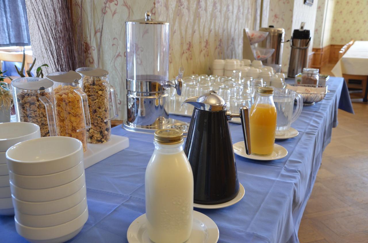 Guesthouse & Hotel Le Cervin Vissoie Bagian luar foto