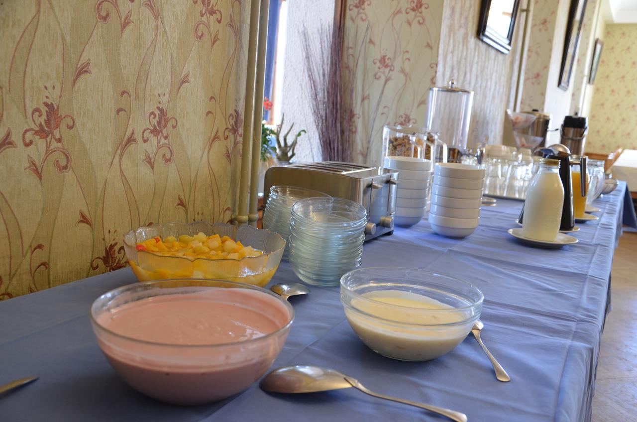 Guesthouse & Hotel Le Cervin Vissoie Bagian luar foto