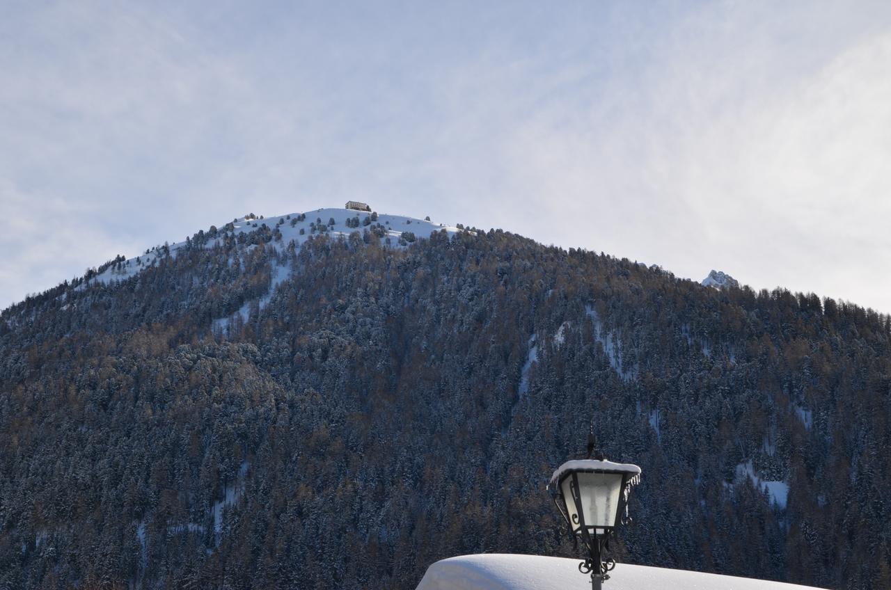 Guesthouse & Hotel Le Cervin Vissoie Bagian luar foto